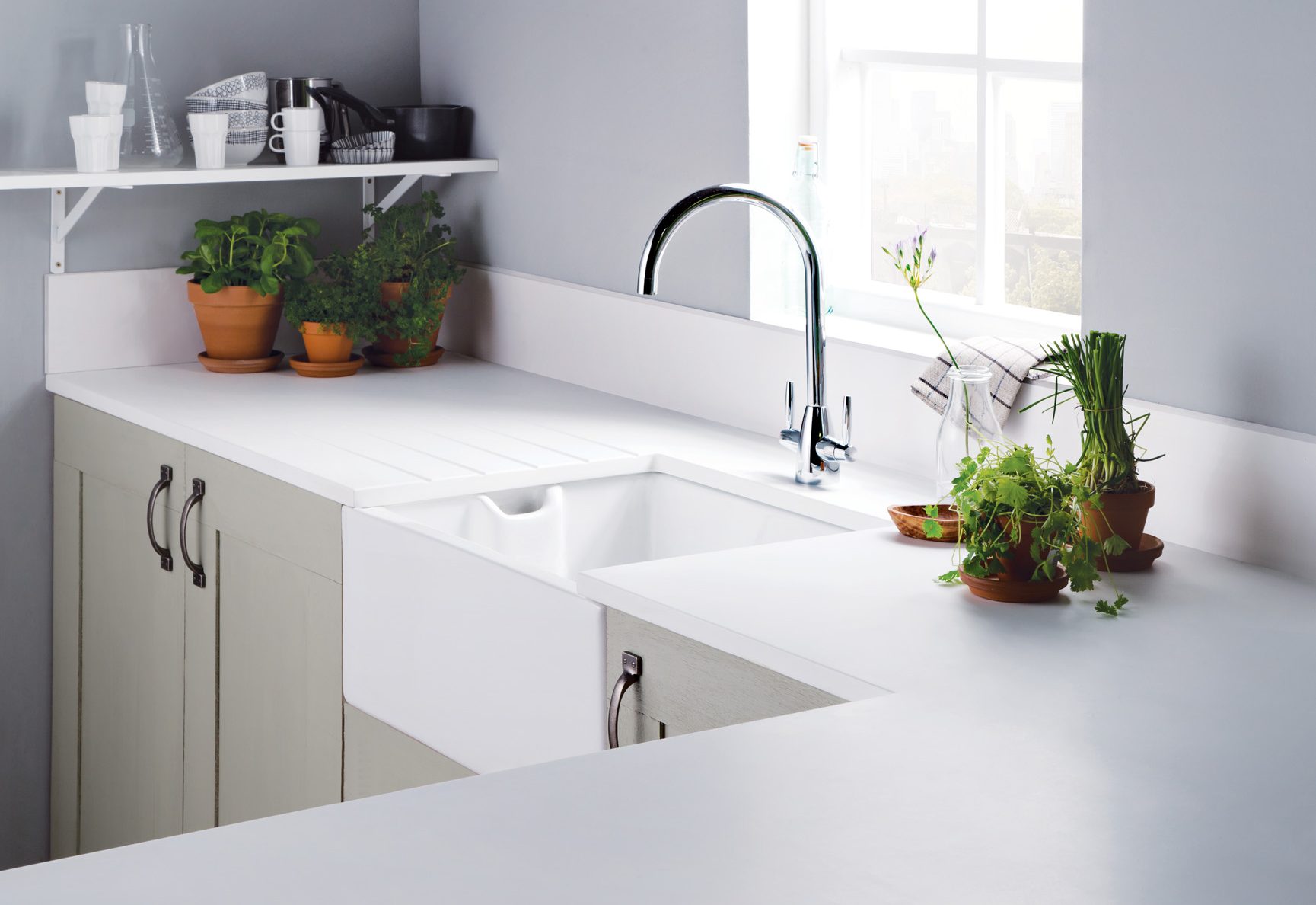 White Main Sink