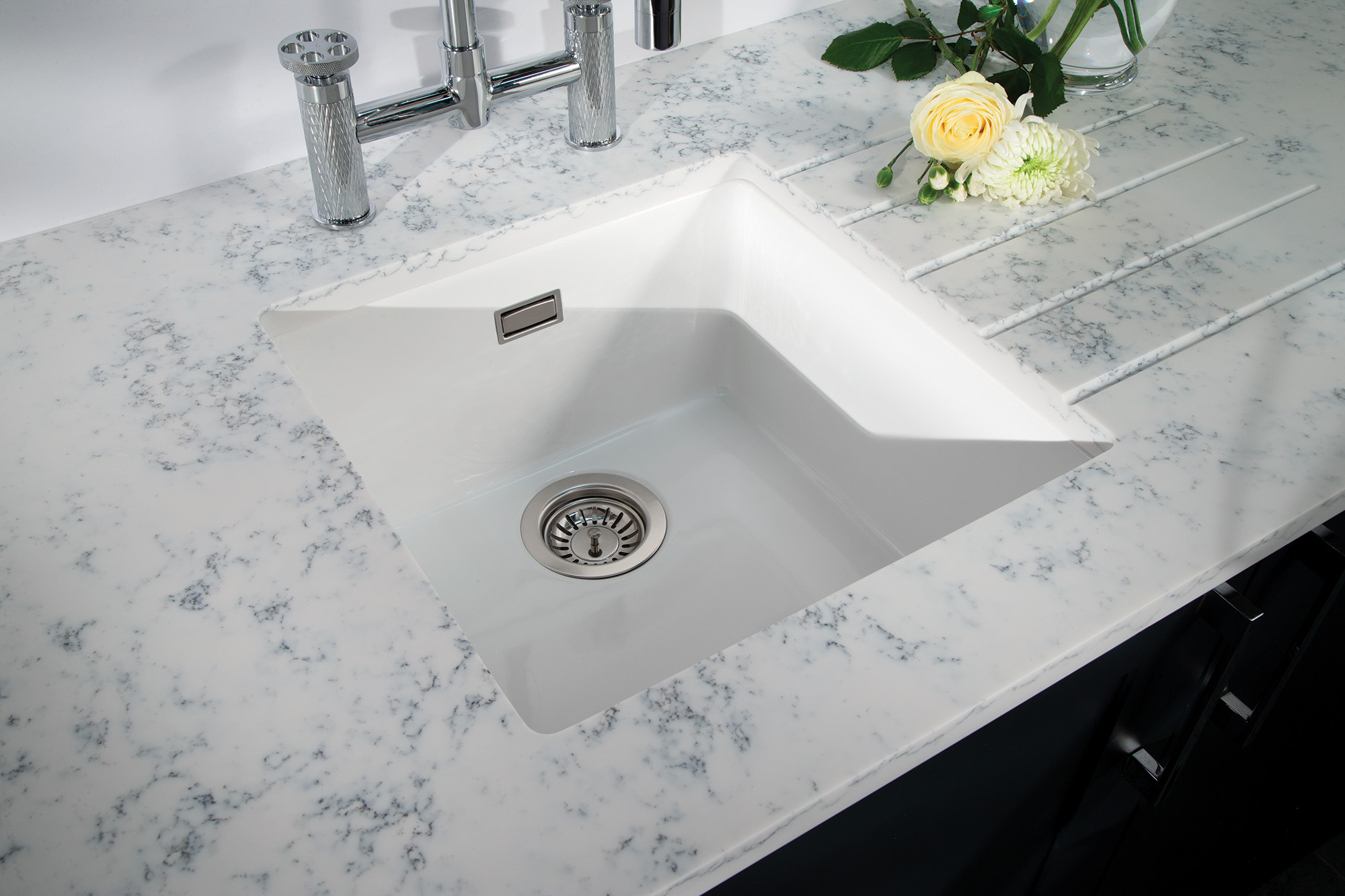 Ceramic Sinks Hero
